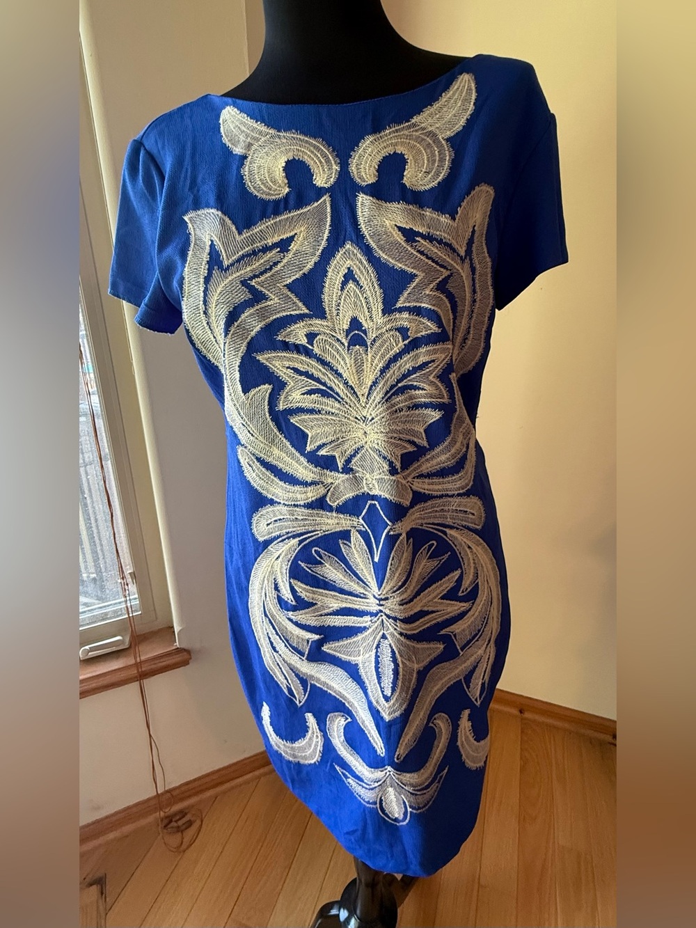 Blue Embroidered Short-Sleeve Dress Size L